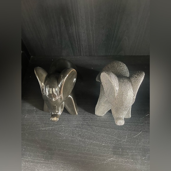 Modern Elephant Black and Silver Ceramic with electroplated glaze - Picture 4 of 5